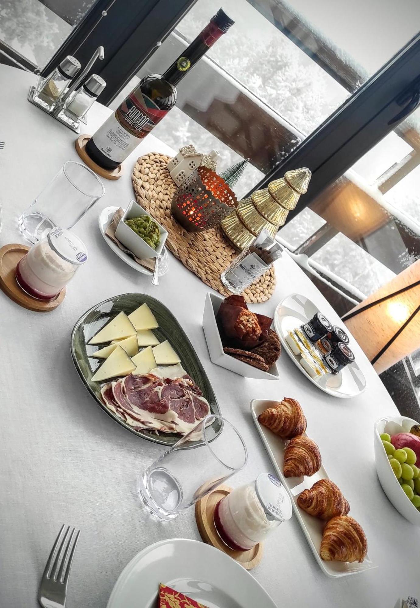 Corzo Hotel Cercedilla Eksteriør billede